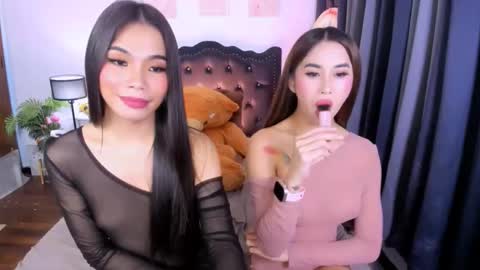 Snapshot of carolinariches chatting on 11-28-25, 07:05 Just call me Carolina online show from 11-28-25, 07:05