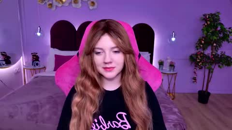 Snapshot of carolinasherry chatting on 11-23-25, 03:39 carolinasherry online show from 11-23-25, 03:39