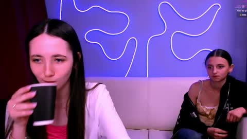 Caroline online show from 06-04-26, 07:31