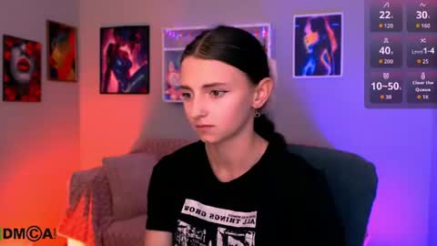 Caroline online show from 06-13-26, 07:34