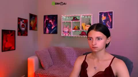 Caroline online show from 06-16-26, 09:34