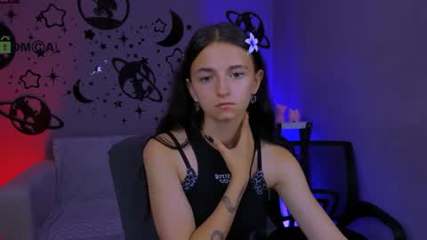 Caroline online show from 07-06-26, 10:01