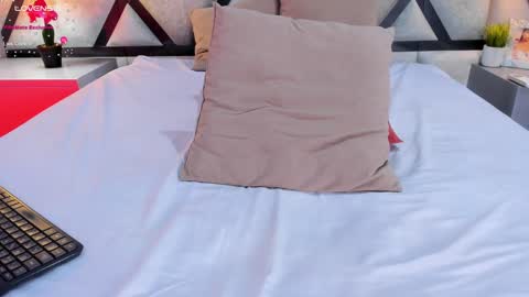 Snapshot of caroline_maldonado chatting on 01-27-25, 03:18 Caroline online show from 01-27-25, 03:18