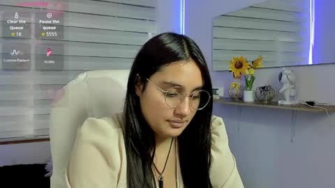 caroline_rodriguez_9 online show from 04-15-26, 07:32