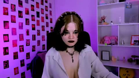 Caroline online show from 07-24-26, 08:45