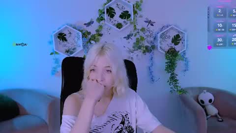 Caroline online show from 07-28-26, 08:52