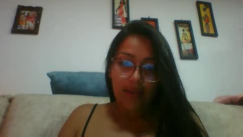 carolineconejita87 online show from 04-21-26, 04:34