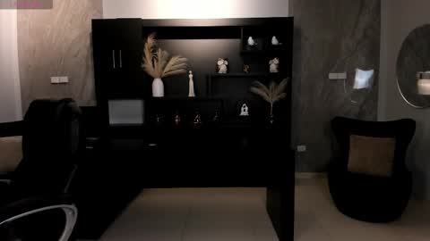 Caro online show from 12-02-25, 10:42