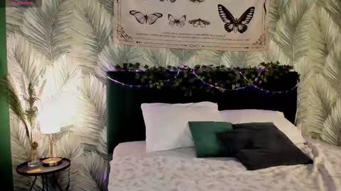 Snapshot of carolinerichter chatting on 11-08-25, 02:23 CarolineRichter online show from 11-08-25, 02:23