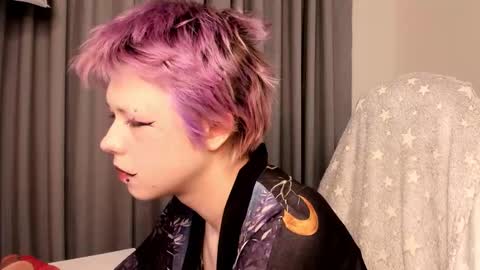 Snapshot of carolinerichter chatting on 11-19-25, 02:55 CarolineRichter online show from 11-19-25, 02:55