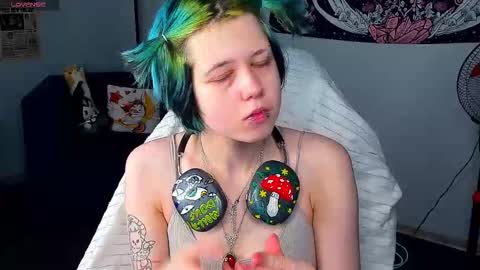 CarolineRichter online show from 03-23-26, 02:37