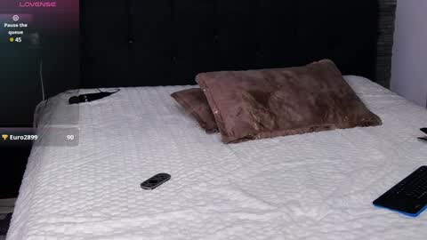 Snapshot of carolineswett chatting on 02-04-25, 02:07 Katie H online show from 02-04-25, 02:07