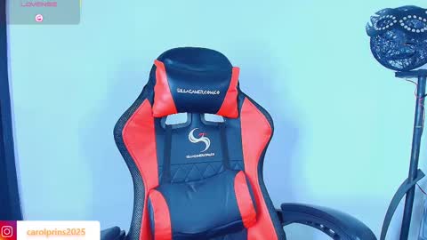 Carolinhe  online show from 11-14-25, 09:02