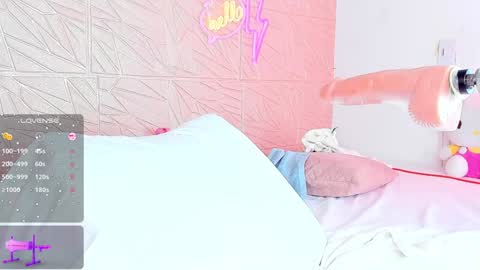 Snapshot of carollin_1 chatting on 01-23-25, 02:17 carol online show from 01-23-25, 02:17