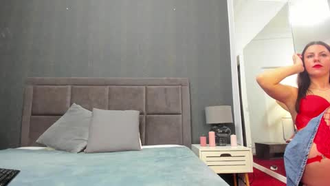 carolynnx online show from 12-02-25, 06:08