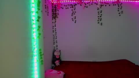 Snapshot of caroolina_sweet chatting on 07-19-26, 02:10 caroolina sweet3 online show from 07-19-26, 02:10