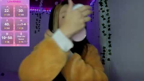 Snapshot of caroolina_sweet chatting on 07-26-26, 01:47 caroolina sweet3 online show from 07-26-26, 01:47