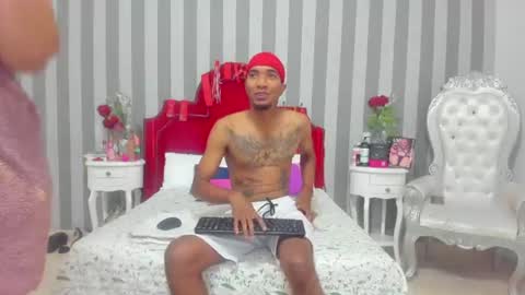 Snapshot of caroyandy chatting on 08-04-26, 12:30 caroyandy online show from 08-04-26, 12:30