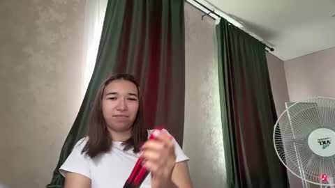 Sara online show from 07-28-26, 12:48