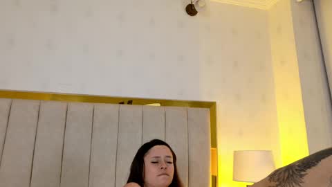 Snapshot of carrie_gb chatting on 05-27-26, 02:08 carrie online show from 05-27-26, 02:08