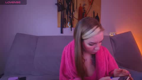 Carrie online show from 02-20-26, 08:42