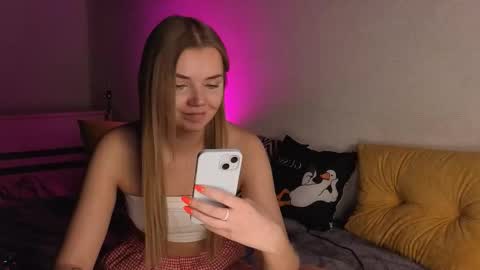 carriebradshawww online show from 12-18-25, 07:20