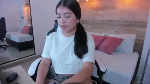 Snapshot of carriepink_ chatting on 09-16-25, 12:17 carriepink_ online show from 09-16-25, 12:17