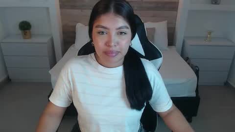 Snapshot of carriepink_ chatting on 09-24-25, 11:13 carriepink_ online show from 09-24-25, 11:13