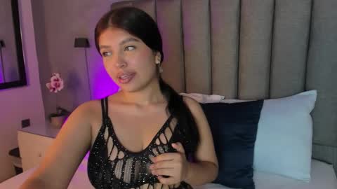 Snapshot of carriepink_ chatting on 10-02-25, 11:50 carriepink_ online show from 10-02-25, 11:50