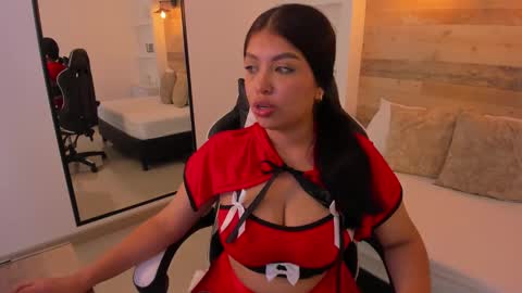 Snapshot of carriepink_ chatting on 10-07-25, 11:51 carriepink_ online show from 10-07-25, 11:51