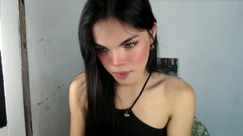 Snapshot of carsongrays chatting on 01-09-25, 01:29 Carson online show from 01-09-25, 01:29
