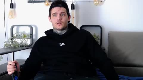 Carter online show from 03-03-25, 01:31