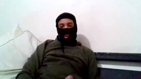 Snapshot of carvelj chatting on 12-18-24, 04:09 carvelj online show from 12-18-24, 04:09