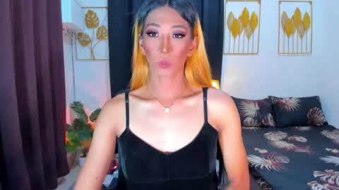 casandrawilson online show from 10-07-25, 07:11