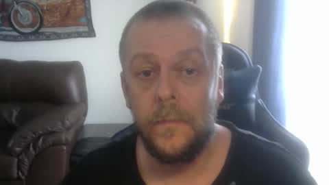 Snapshot of caseurdecue chatting on 04-18-26, 10:08 AllenGallant online show from 04-18-26, 10:08