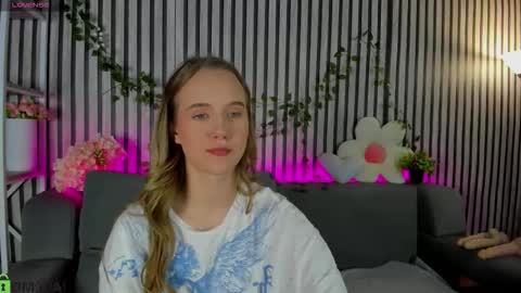 Casey sweeet online show from 03-03-26, 12:00