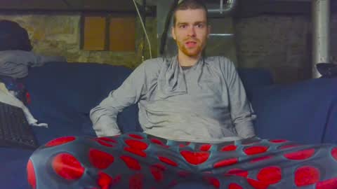 Snapshot of caseycasual24 chatting on 12-14-24, 02:42 casey online show from 12-14-24, 02:42