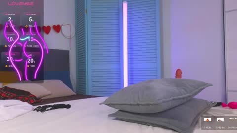 Snapshot of caseykissing chatting on 04-25-26, 01:41 caseykissing online show from 04-25-26, 01:41