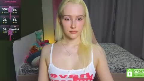 My name is Casey... Nice to meet you  I will be happy to have funthumbs up please its important online show from 04-12-26, 07:13