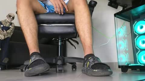 cash_master777 online show from 04-22-26, 03:24