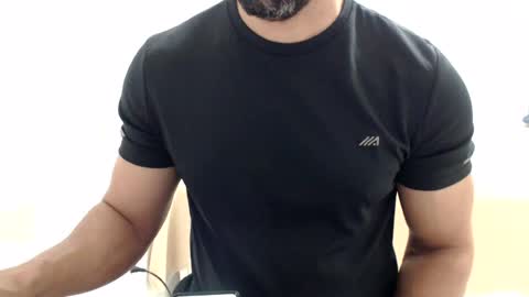 cashmastermuscle77 online show from 07-26-26, 12:45