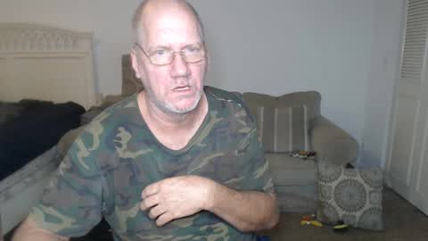 Snapshot of casinocam chatting on 02-15-25, 10:42 CasinoCam online show from 02-15-25, 10:42