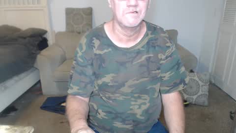 Snapshot of casinocam chatting on 02-16-25, 06:10 CasinoCam online show from 02-16-25, 06:10