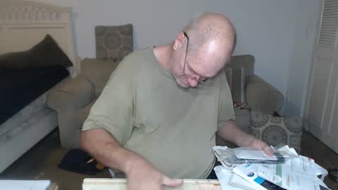 Snapshot of casinocam chatting on 02-21-25, 12:17 CasinoCam online show from 02-21-25, 12:17