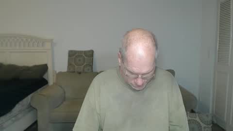 Snapshot of casinocam chatting on 02-21-25, 06:15 CasinoCam online show from 02-21-25, 06:15