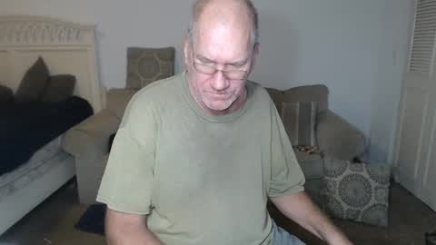 Snapshot of casinocam chatting on 02-23-25, 11:00 CasinoCam online show from 02-23-25, 11:00