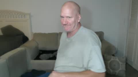 Snapshot of casinocam chatting on 03-08-25, 01:39 CasinoCam online show from 03-08-25, 01:39