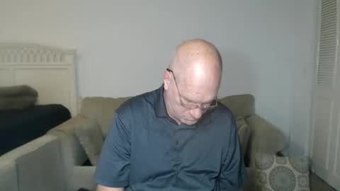 Snapshot of casinocam chatting on 03-10-25, 05:18 CasinoCam online show from 03-10-25, 05:18