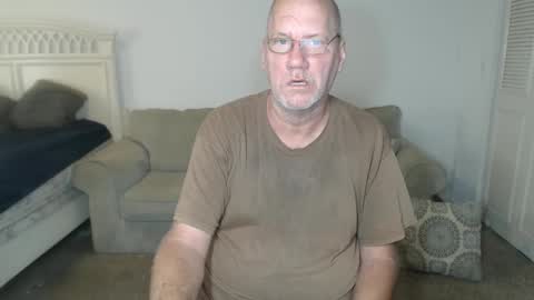 Snapshot of casinocam chatting on 03-12-25, 12:57 CasinoCam online show from 03-12-25, 12:57