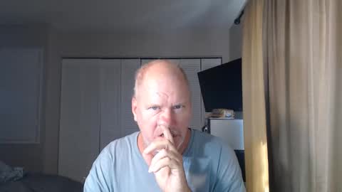 Snapshot of casinocam chatting on 09-13-25, 07:46 CasinoCam online show from 09-13-25, 07:46